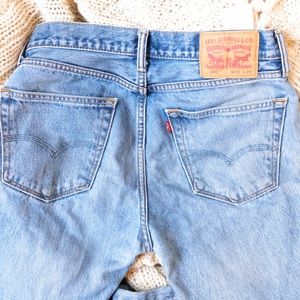 Levi’s 505 mid rise jean
